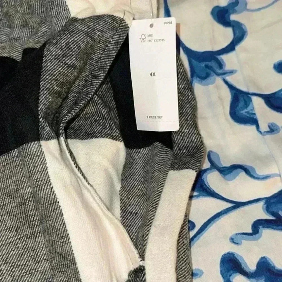 Old Navy Women’s black and white buffalo plaid flannel pajamas size 4X, NWT - Picture 5 of 5
